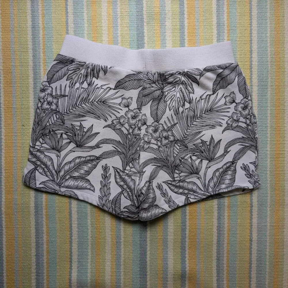 ⭐ Girl's Janie & Jack Terry shorts size 10